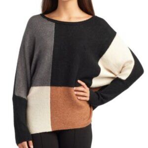 NEW BCX Juniors Colorblocked Dolman-Sleeve  Oversize Sweater top.  Medium